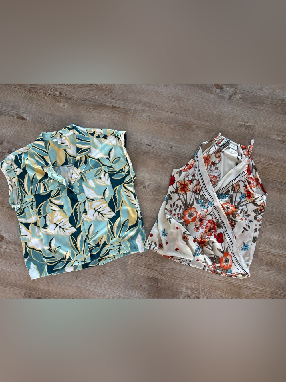 2 Women’s Floral Tops